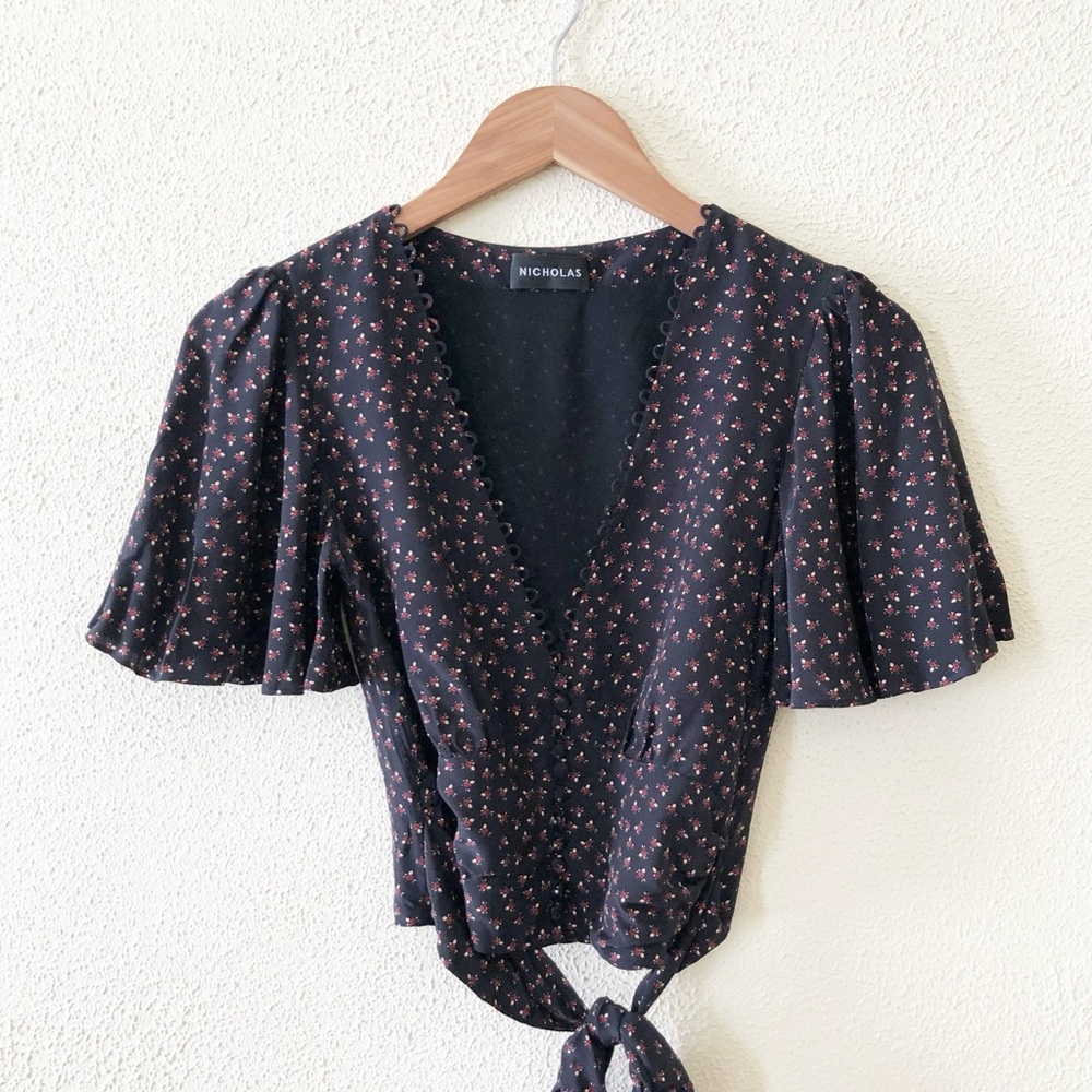 NICHOLAS Flutter Sleeve Cropped Blouse 0